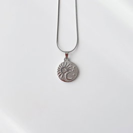 Heliophilia Silver Collar de Acero Crescent Grey